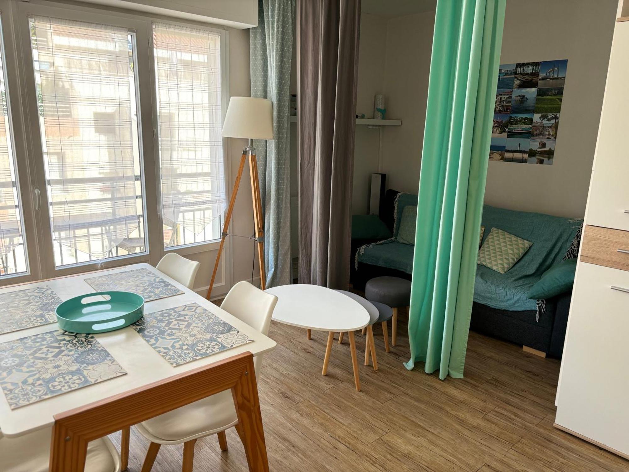 T1Bis Centre D'Arcachon Avec Balcon Apartamento Exterior foto